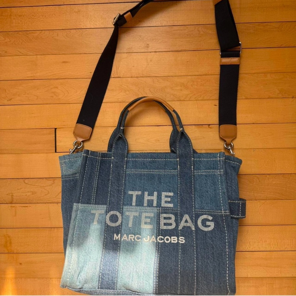 Marc Jacobs The Tote Bag Medium in Denim Patchwork